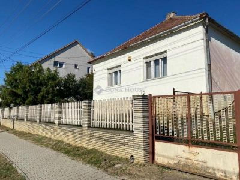 Eladó családi ház Pécsvárad