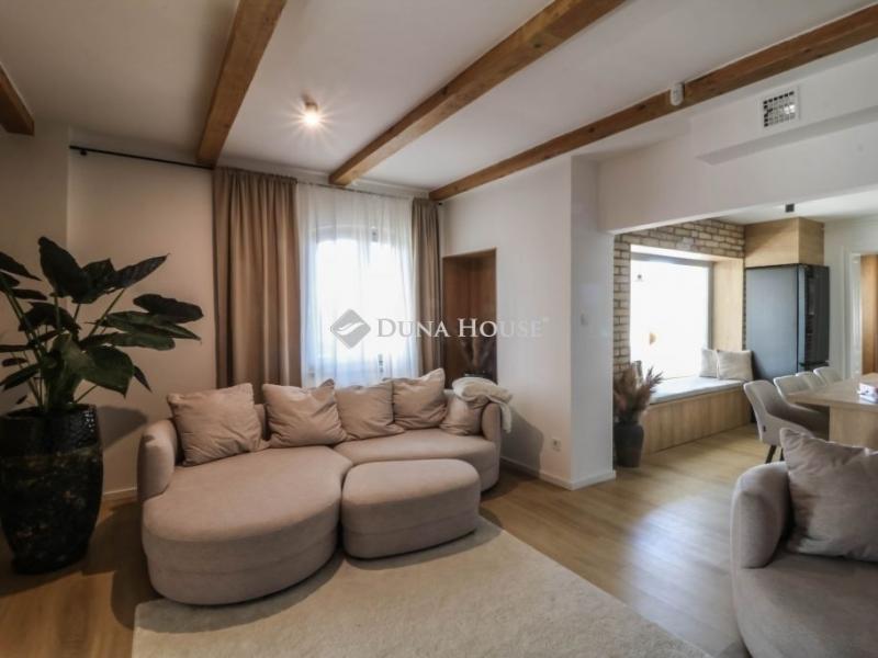 Eladó családi ház Bogád