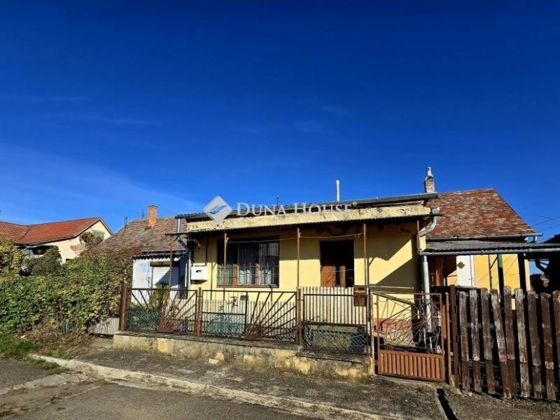 Eladó családi ház Pécs