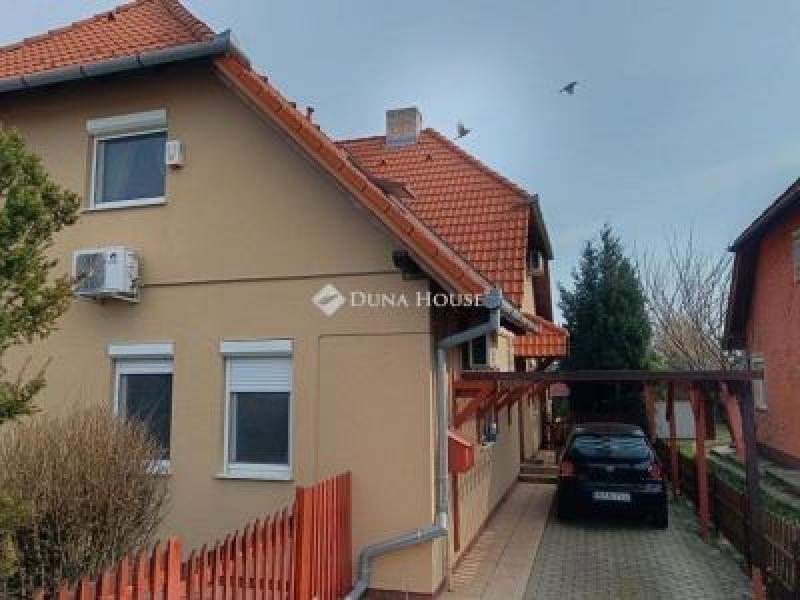 Eladó ikerház Pécs