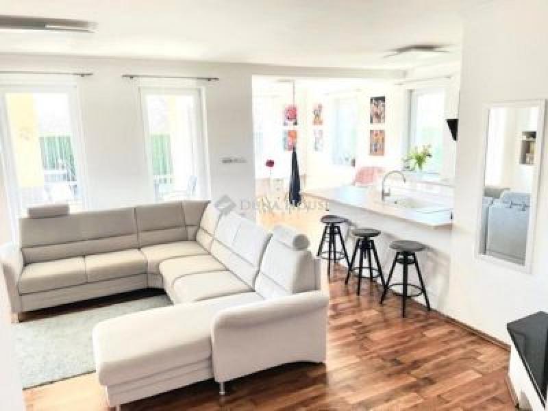 Eladó családi ház Pécs