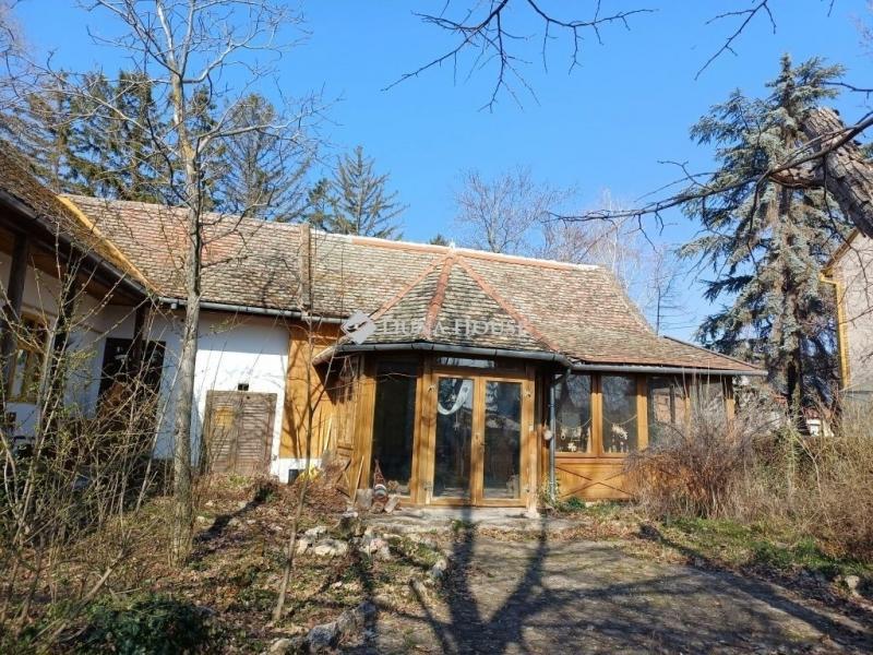 Eladó családi ház Pécsvárad