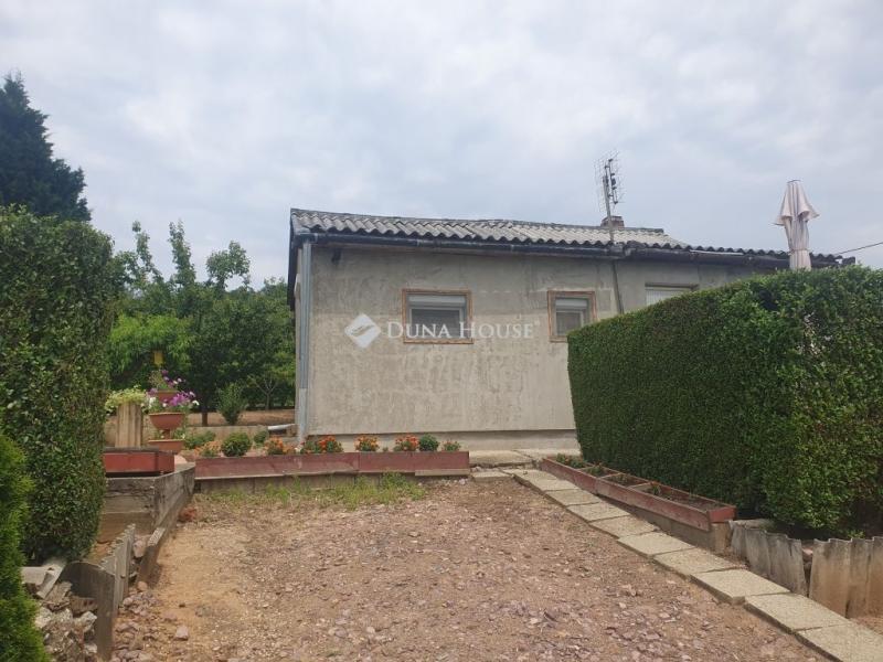 Eladó családi ház Pécs