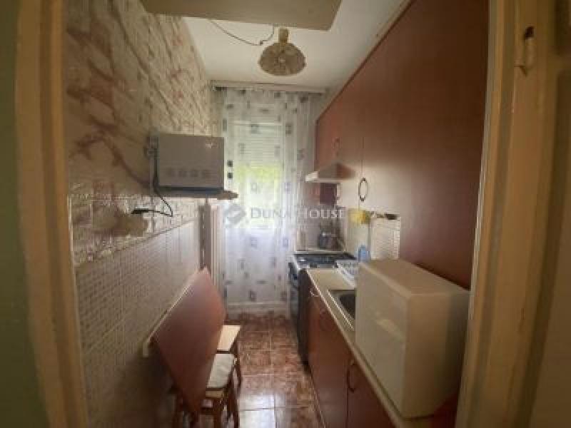 Eladó lakás Pécs